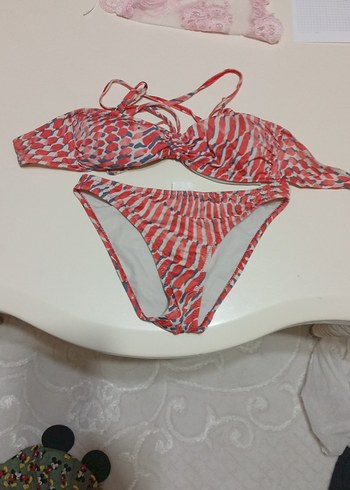 Renkli Bağcıklı Mini Bikini Takımı - Görsel 2