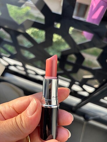 MAC Mac Lustreglass lipstick