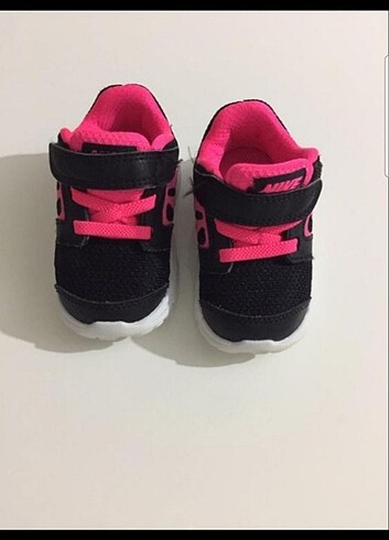 Nike kız bebek spor ayakkabi 19.5 numara