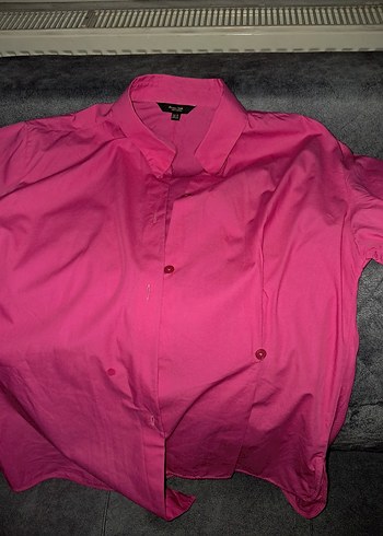 Düğmeli Pembe Keten Gömlek