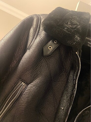 l Beden İçi kürklü biker mont Stradivarius