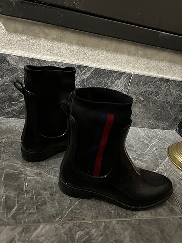 Tommy Hilfiger Kadın bot