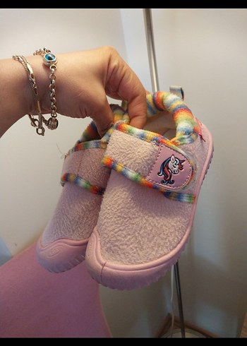 Renkli Desenli Kız Çocuk Ev Terliği - Görsel 2