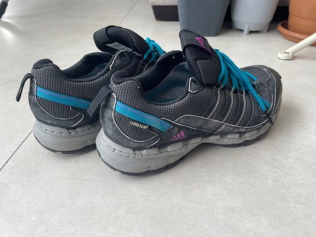 38,5 Beden gri Renk ADİDAS GORE-TEX KADIN BOT