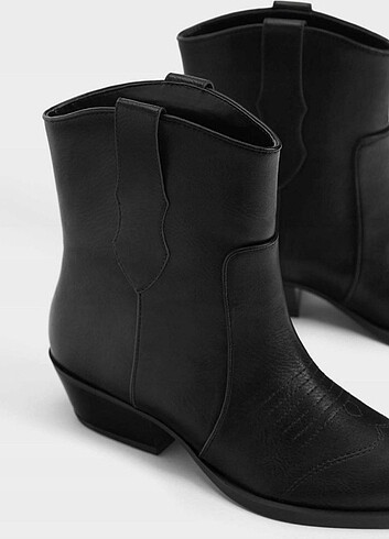 35,5 Beden siyah Renk Bershka kovboy bot