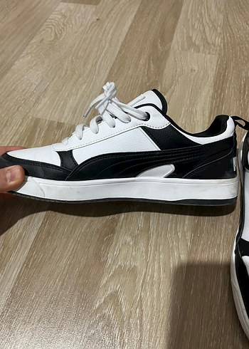 Beyaz Siyah Erkek Spor Ayakkabı Puma( ACİL SATILIK) - Görsel 3