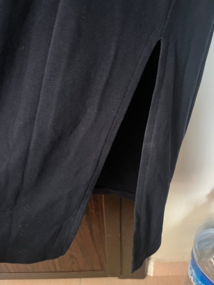 Uzun Kollu Lacivert Yırtmaçlı Uzun Elbise - Görsel 4