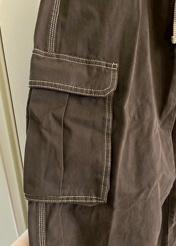 Kadın haki bershka Kemerli Rahat baggy pantolon - Görsel 3