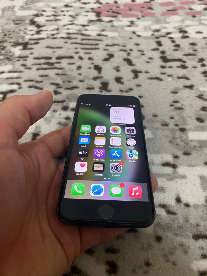 Siyah iPhone 8 ys - Görsel 3