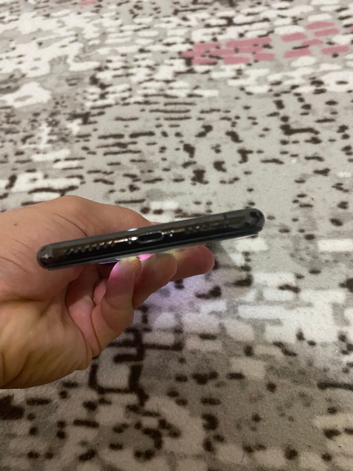 Siyah iPhone 8 ys - Görsel 2