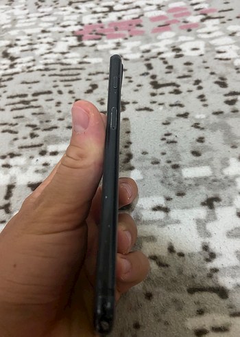 Siyah iPhone 7 Plus - Görsel 2