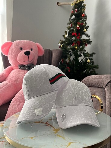 Gucci Gucci beyaz unisex sıfır ambalajında şeffaf kargo