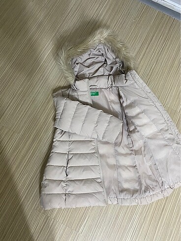 5 Yaş Beden BENETTON ORJİNAL MONT KAZ TÜYÜ