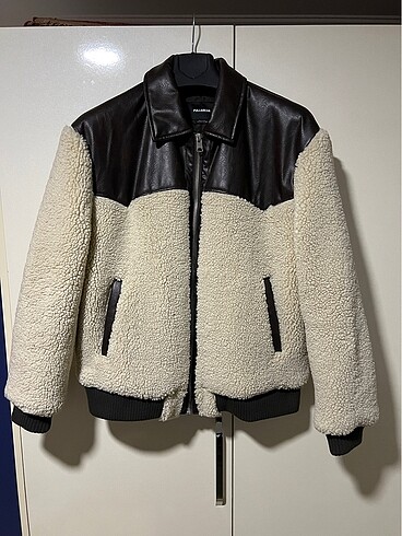 Pullandbear mont