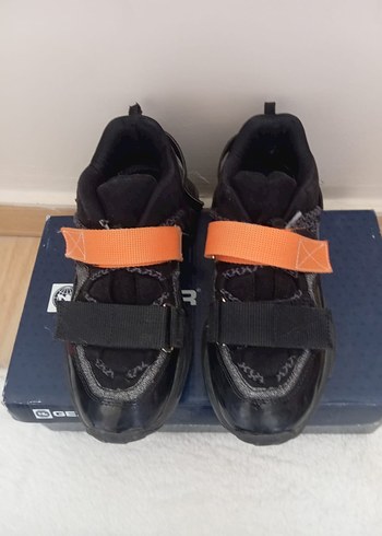 36 Beden siyah Renk Tonny black spor ayakkabı