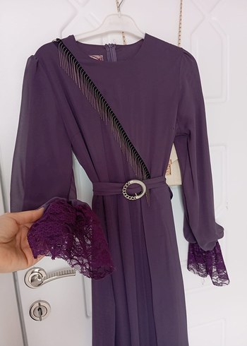 Zincir Detaylı Mor Uzun Kadın Elbise - Görsel 4