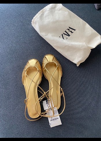 Zara Sandalet