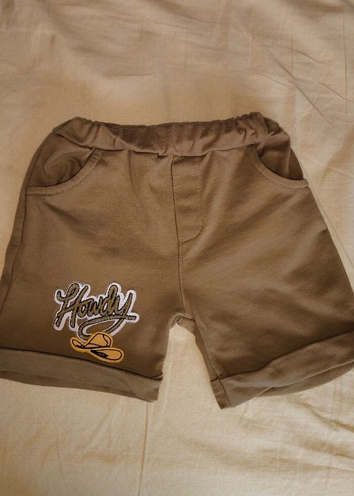 Kısa Kollu Şortlu Takım - Görsel 2