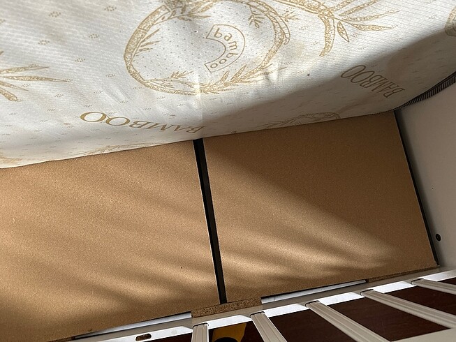Beden Anne yanı yatak sallanır