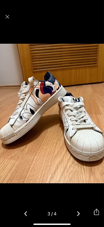 Adidas sneaker