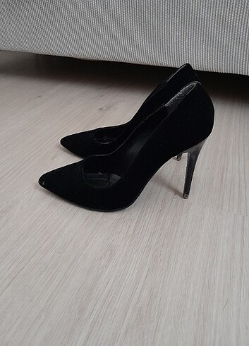 Nubuk Stiletto