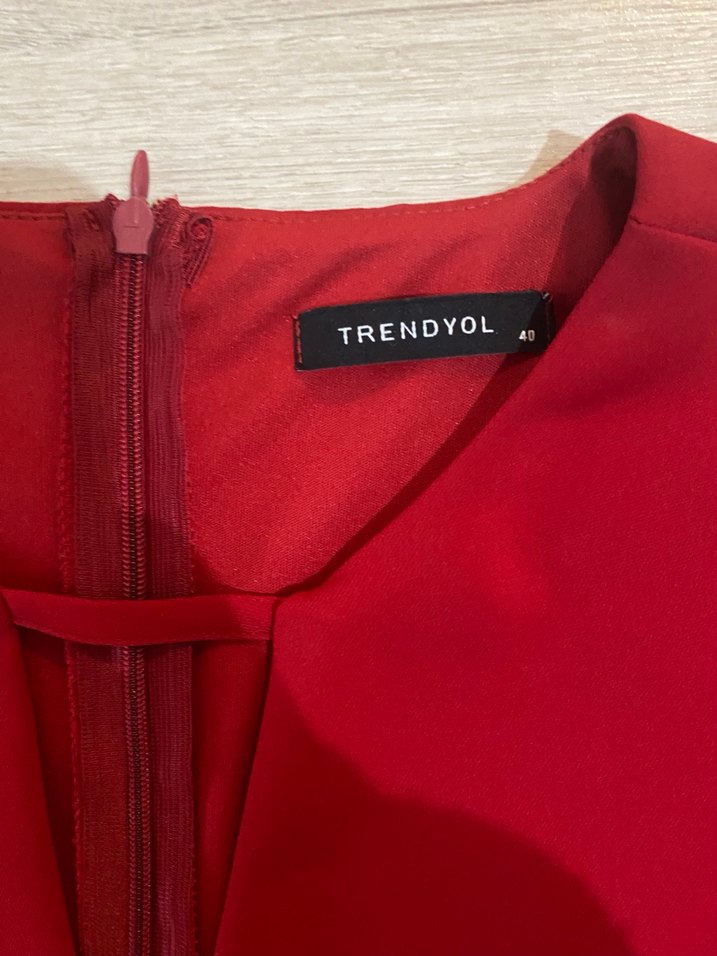 Kırmızı V Yaka Midi Kadın Elbise - Görsel 2