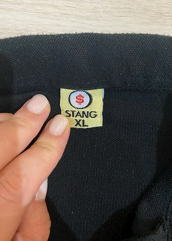 KadınSiyah Kısa Kollu Polo Yaka Tişört - Görsel 2