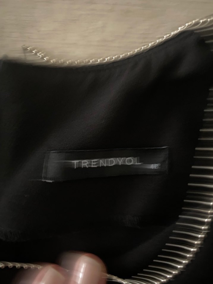 Siyah Kolsuz Midi Elbise - Görsel 3