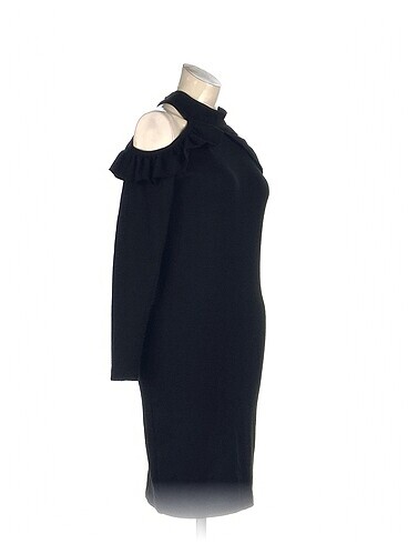 Diğer PreLoved Kısa Elbise %70 İndirimli.