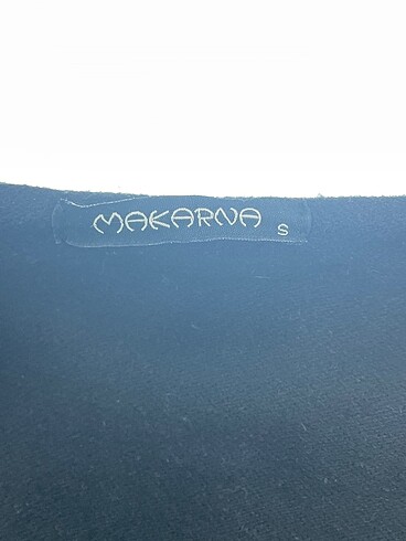 s Beden siyah Renk PreLoved Hırka %70 İndirimli.