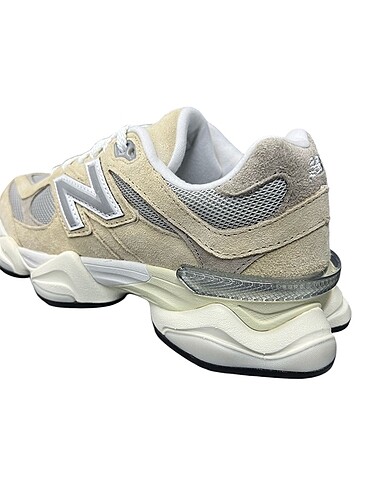 37,5 Beden New Balance 9060 Unisex Spor Ayakkabı