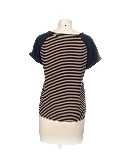 universal Beden Diğer T-shirt %70 İndirimli.