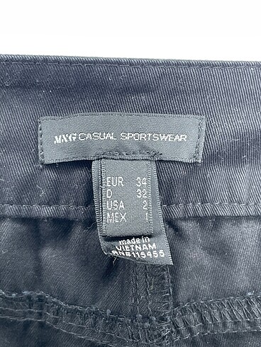 34 Beden siyah Renk Mango Jean / Kot %70 İndirimli.