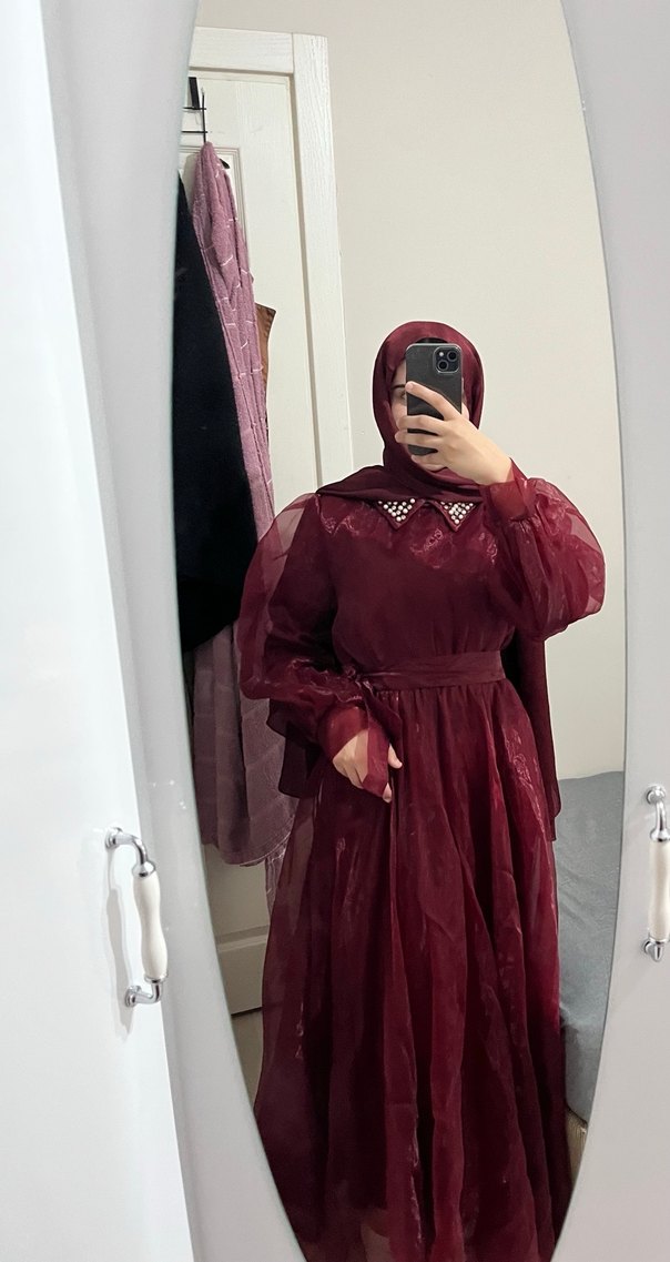 Bordo Uzun Kollu Dökümlü Tesettür Elbise - Görsel 3