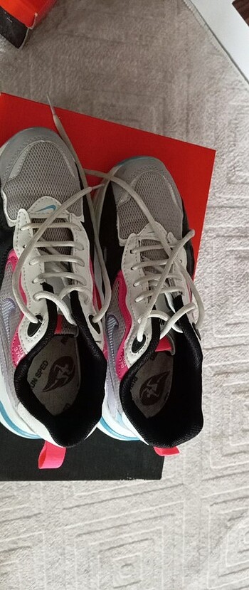 38,5 Beden Kadın spor ayakkabı