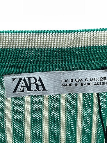 s Beden yeşil Renk Zara T-shirt %70 İndirimli.