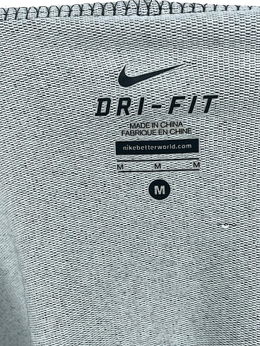 m Beden çeşitli Renk Nike Sweatshirt %70 İndirimli.