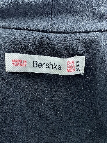 m Beden siyah Renk Bershka Bluz %70 İndirimli.