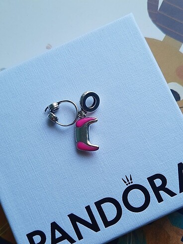 Beden Pandora charm