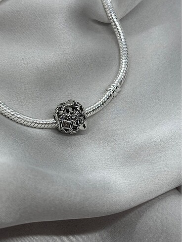 Pandora Kilit charm