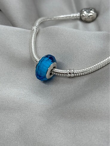 Pandora Murano charm