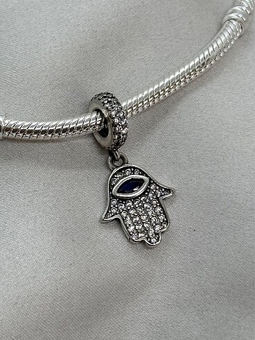 Fatma ana eli Charm