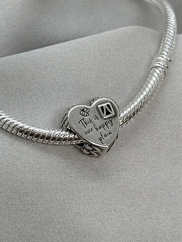Kalp ev Charm