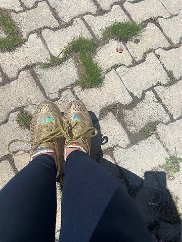 Spor ayakkabı