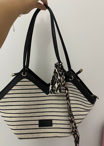 Zebra Desenli Fermuarlı Kadın Çanta