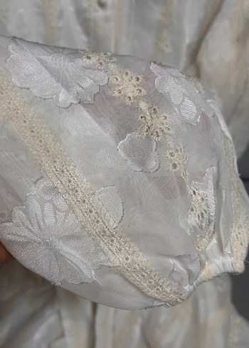 Kat Kat Volanlı İşlemeli Ekru Elbise - Görsel 5