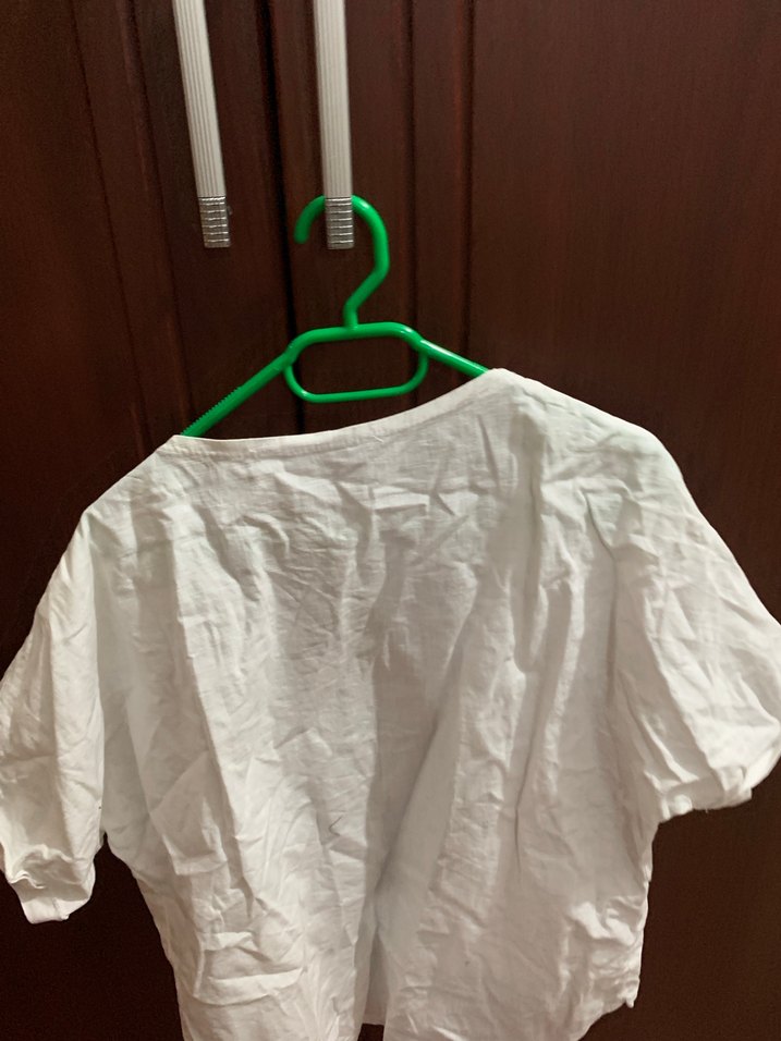 Düğmeli V Yaka Keten Beyaz Kadın Gömlek - Görsel 2