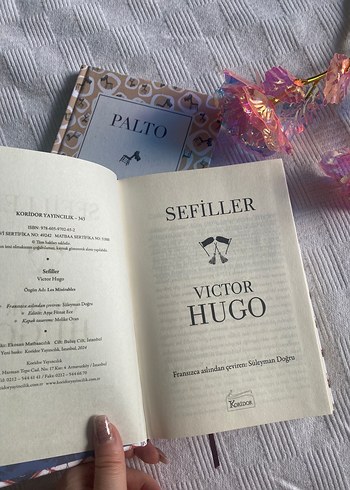  Beden Renk Victor Hugo Roman Seti: Palto ve Sefiller