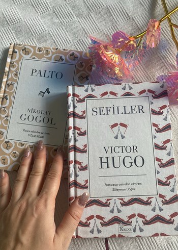  Beden Victor Hugo Roman Seti: Palto ve Sefiller