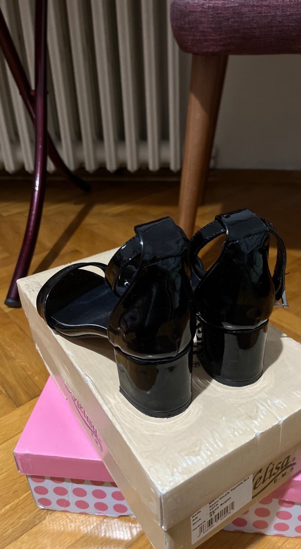 Kadın Siyah Rugan Tokalı Topuklu Ayakkabı - Görsel 3